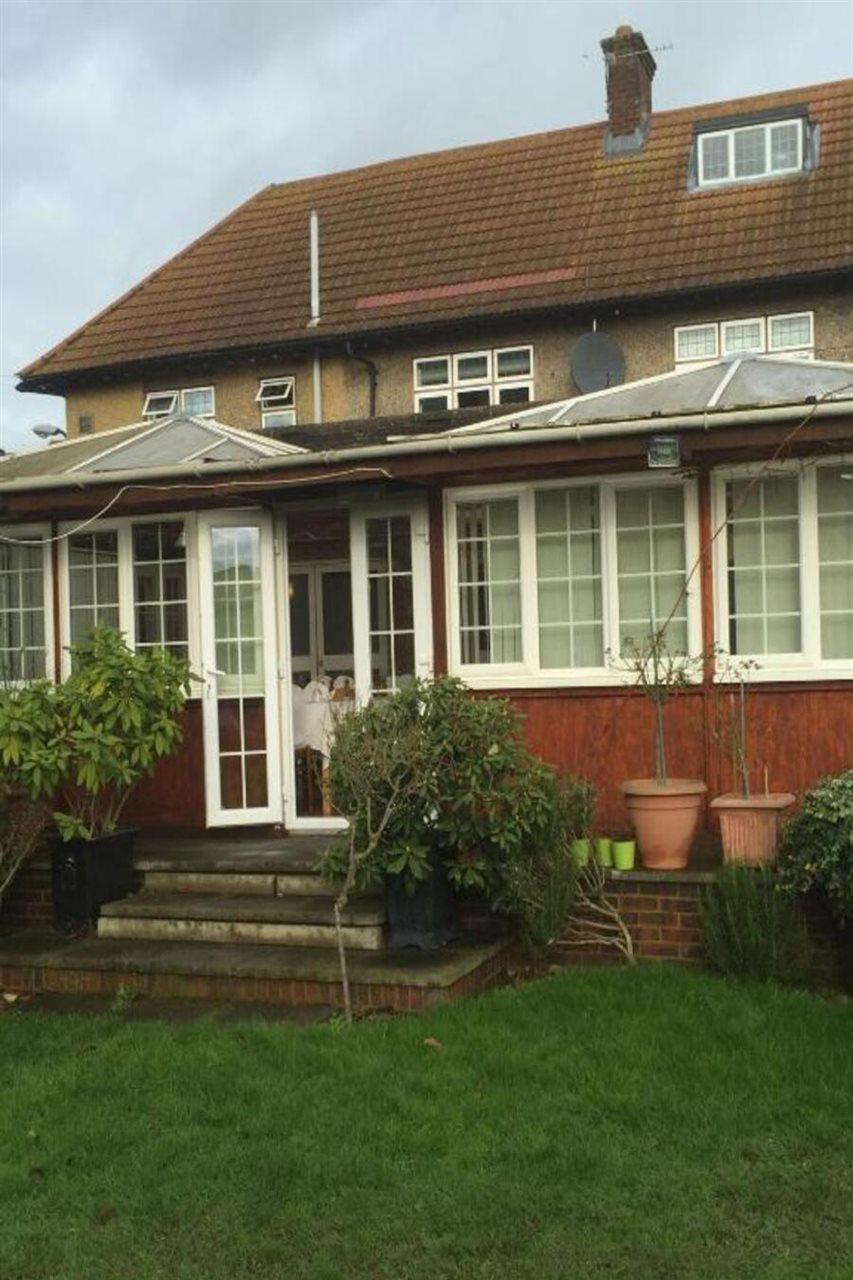 Colnbrook Lodge Guest House Slough Esterno foto